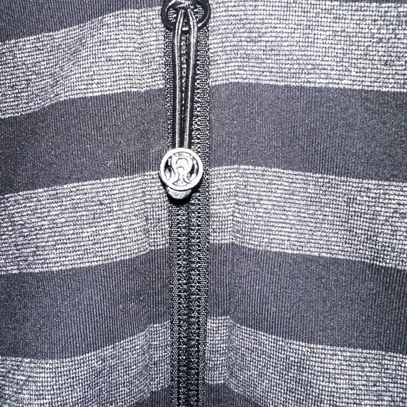 Lululemon Stride Jacket Black Micro Macro Stripe Hooded Full Zip - Picture 3 of 8